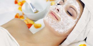 Las mascarillas naturales son maravillosas para hidratar el rostro de la mujer y rejuvenecerlo